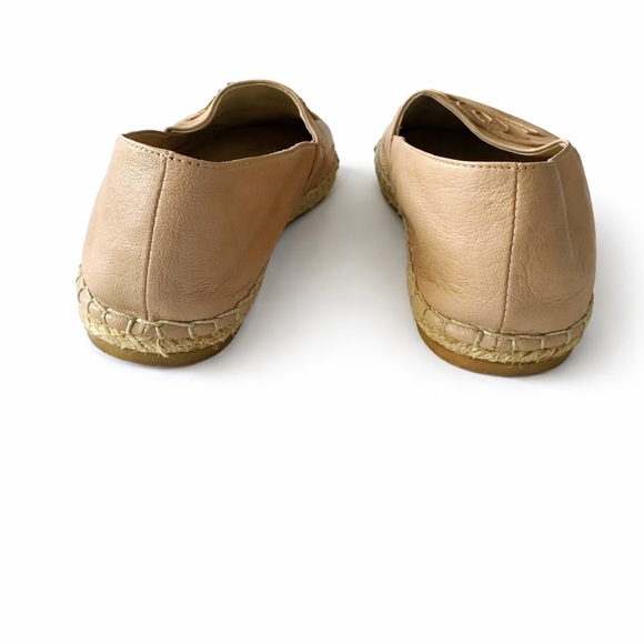 CHANEL Beige Leather Espadrilles with Black Cap Toe and Logo - Picture 3 of 5